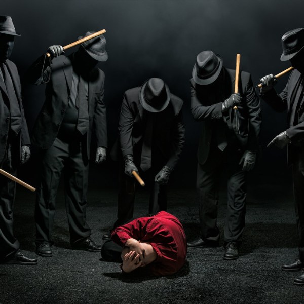 Όταν ο λαός δεν έχει υπό τον έλεγχό του τους άρχοντες, είναι αναπόφευκτο ότι αυτοί θα τον&nbsp;βλάψουν